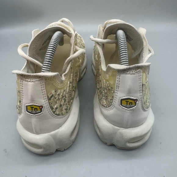 Nike Air Max Plus Phantom Silver AR0970-002 Women Shoe Size 9.5 Walking Gym - Picture 3 of 7